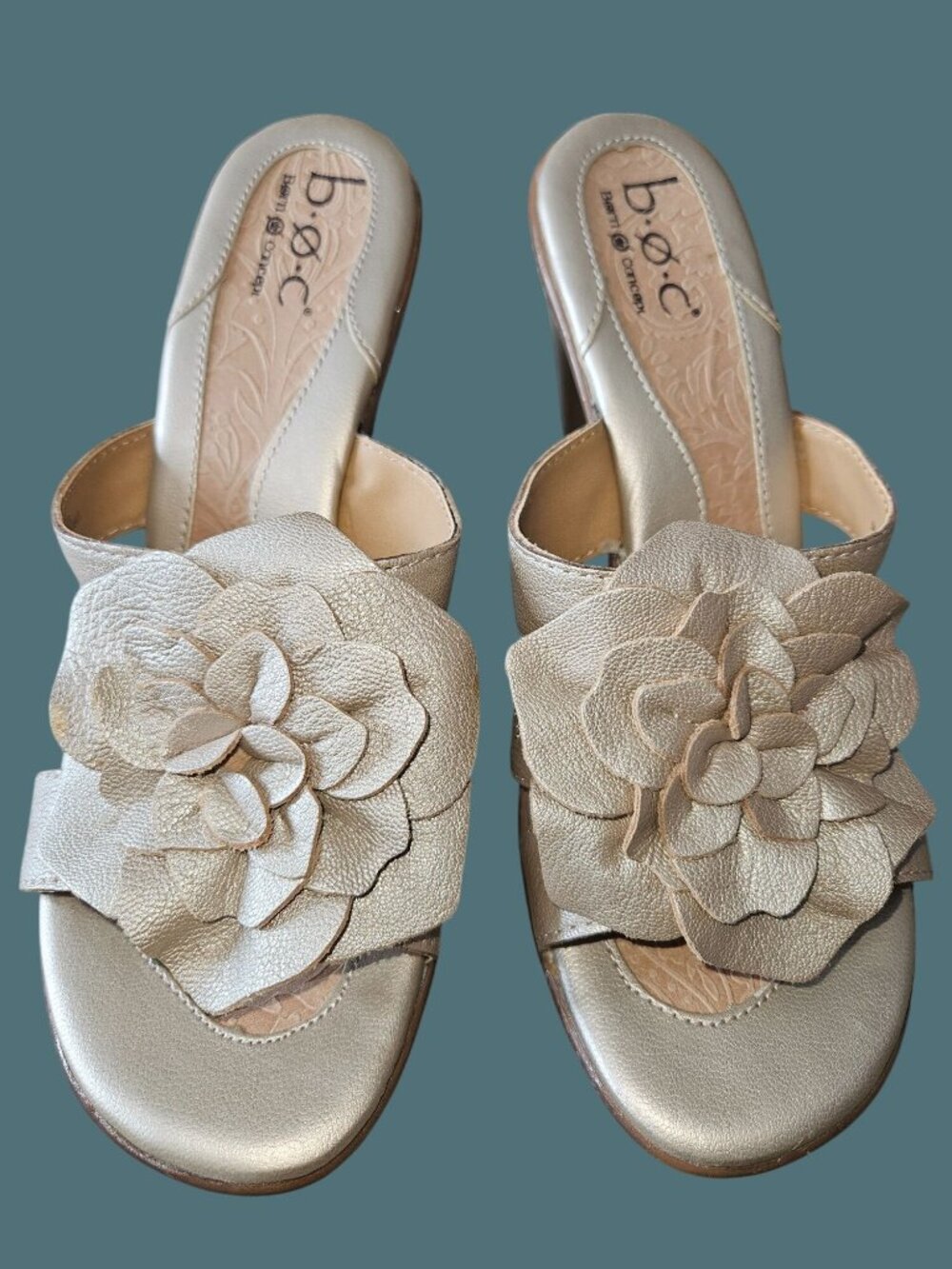 B.O.C Born Concept Flower Petal Leather Upper Slip on Sandals Women Size 9